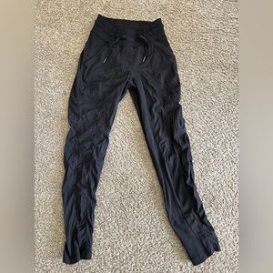 Lululemon pants.